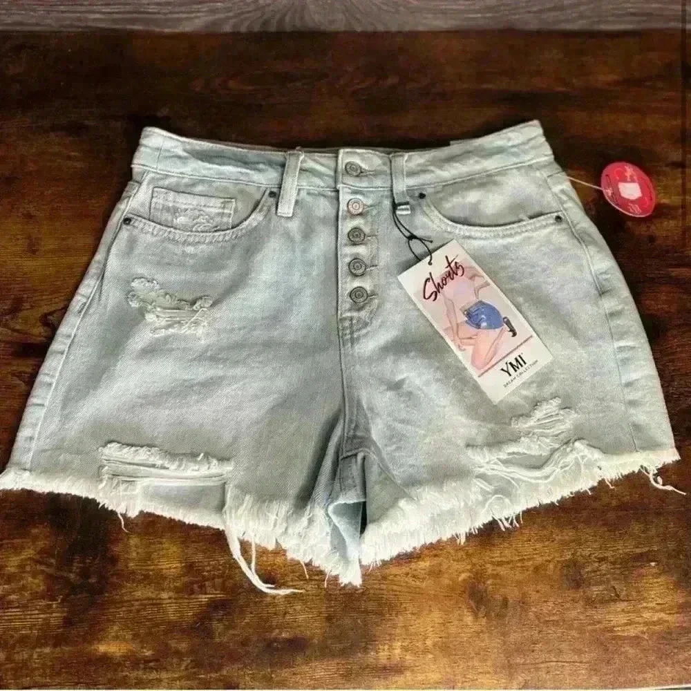 YMI Dream Distressed Button Fly Hybrid Denim Short in Celeste Blue. Size 9. NWT! - Picture 4 of 16